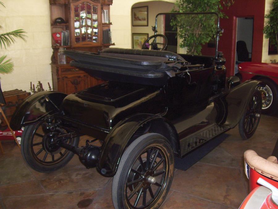  Ford Model T Runabout 1917 года  (фото 4 из 6)